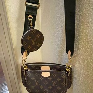 Louis Vuitton Multi Pochette Accessoires